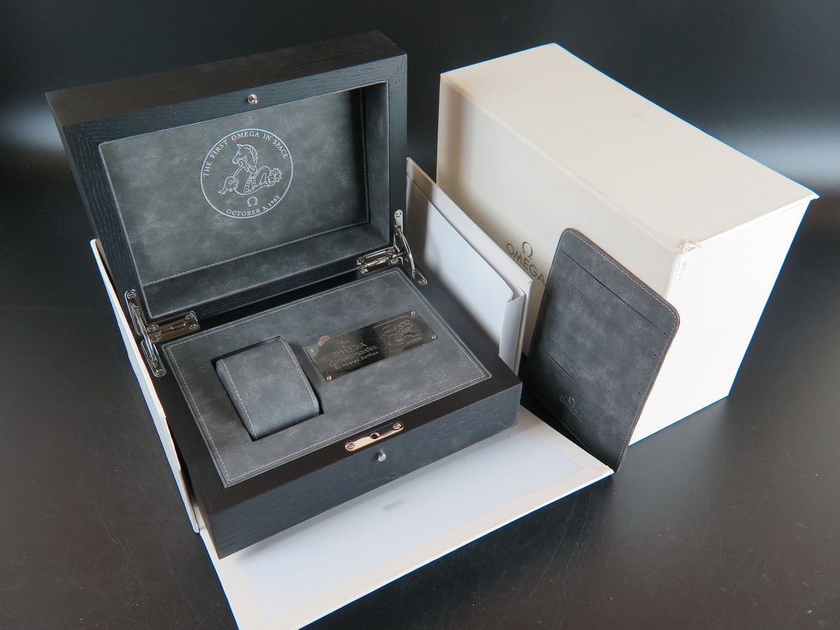 Omega Speedmaster 'First Omega in Space' Box Set  (1)