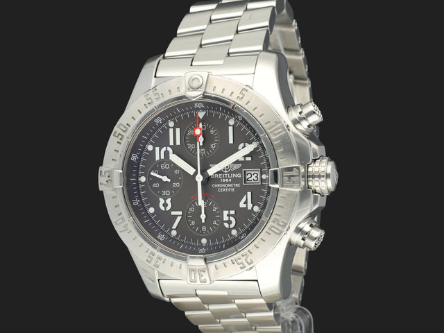 Breitling Avenger Skyland Chronograph 45 A13380