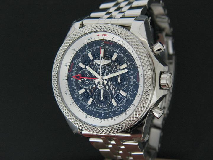 Breitling Bentley B04 GMT (1)