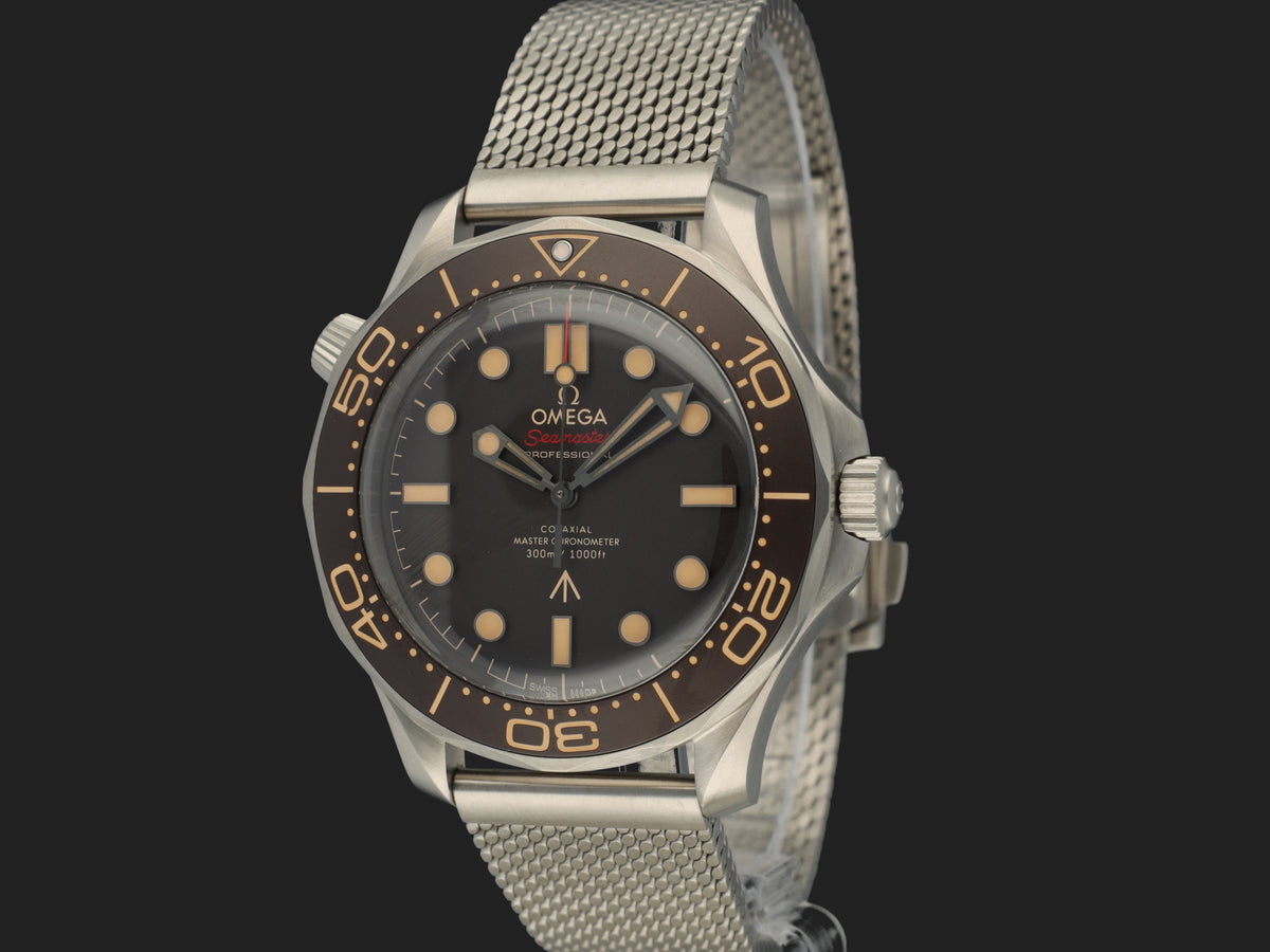 Omega Seamaster Diver 300M 007 Edition 210.90.42.20.01.001 (1)