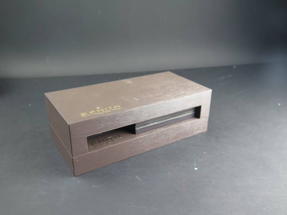 Zenith Box (1)