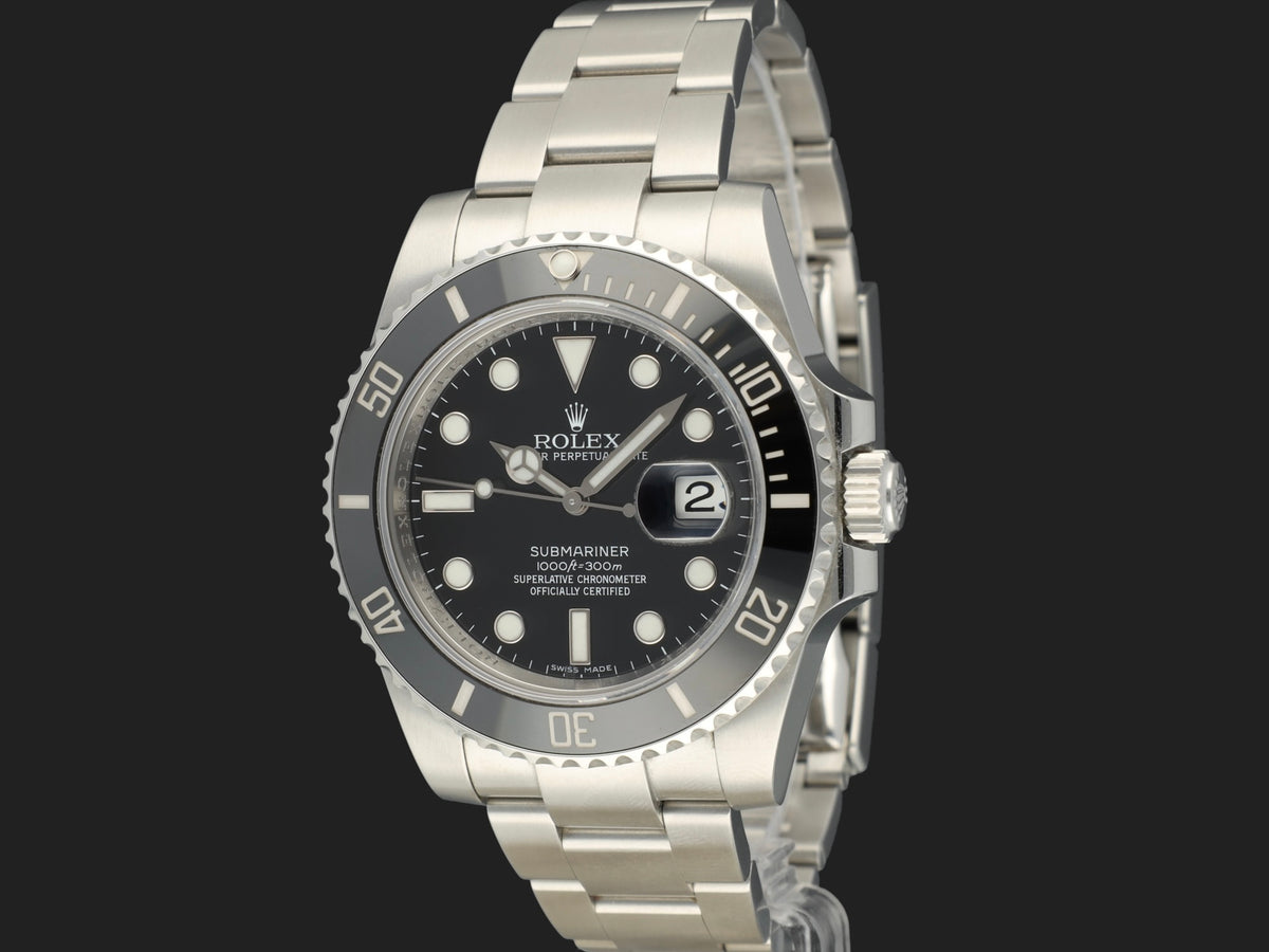 Rolex Submariner Date 116610LN (1)