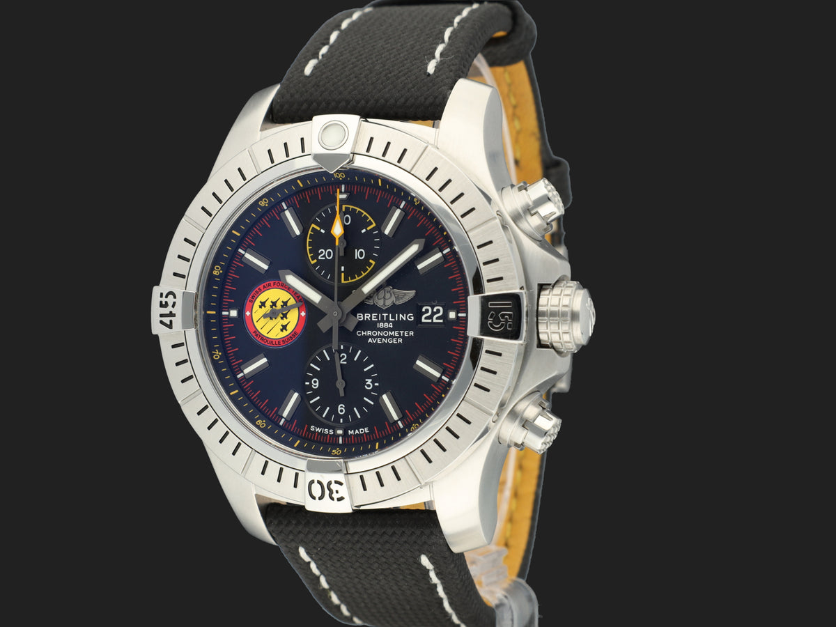 Breitling Avenger Chronograph 45 SWISS AIR FORCE TEAM A13317 (1)