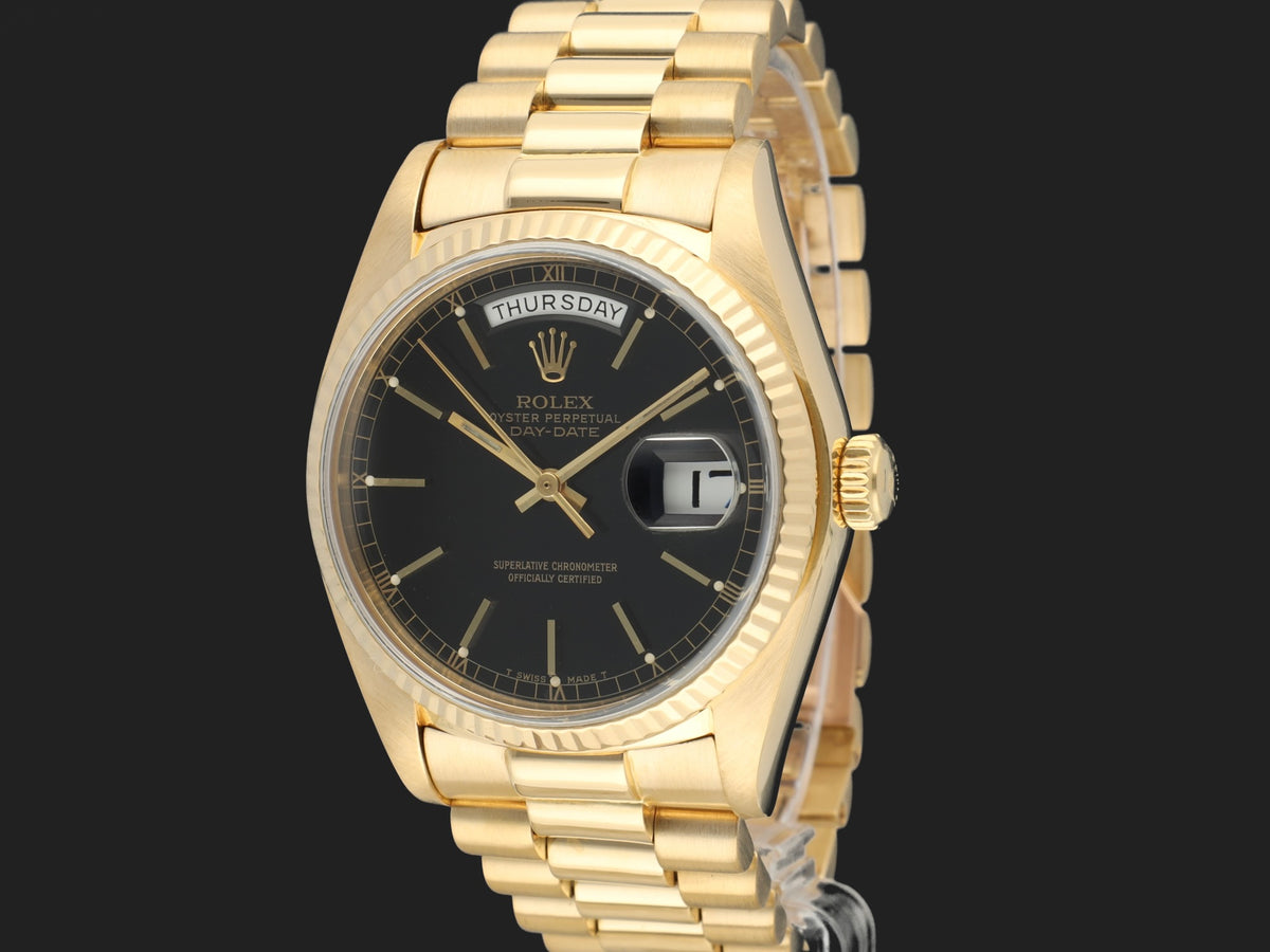 Rolex Day-Date Yellow 36 Gold Black Dial 18038 (1)