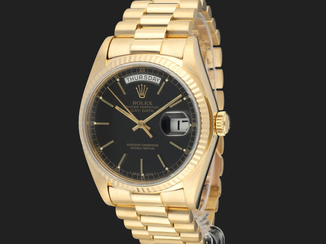 Rolex Day-Date Yellow 36 Gold Black Dial