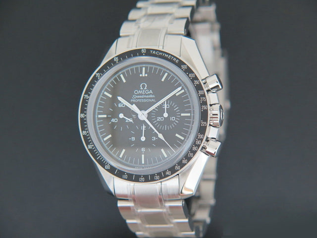Omega Speedmaster Professional Moonwatch NEW 31130423001005