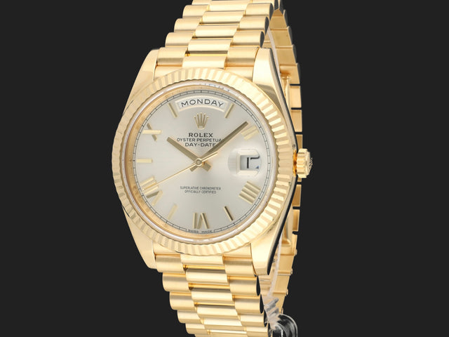Rolex Day-Date 40 Yellow Gold Silver Roman Dial