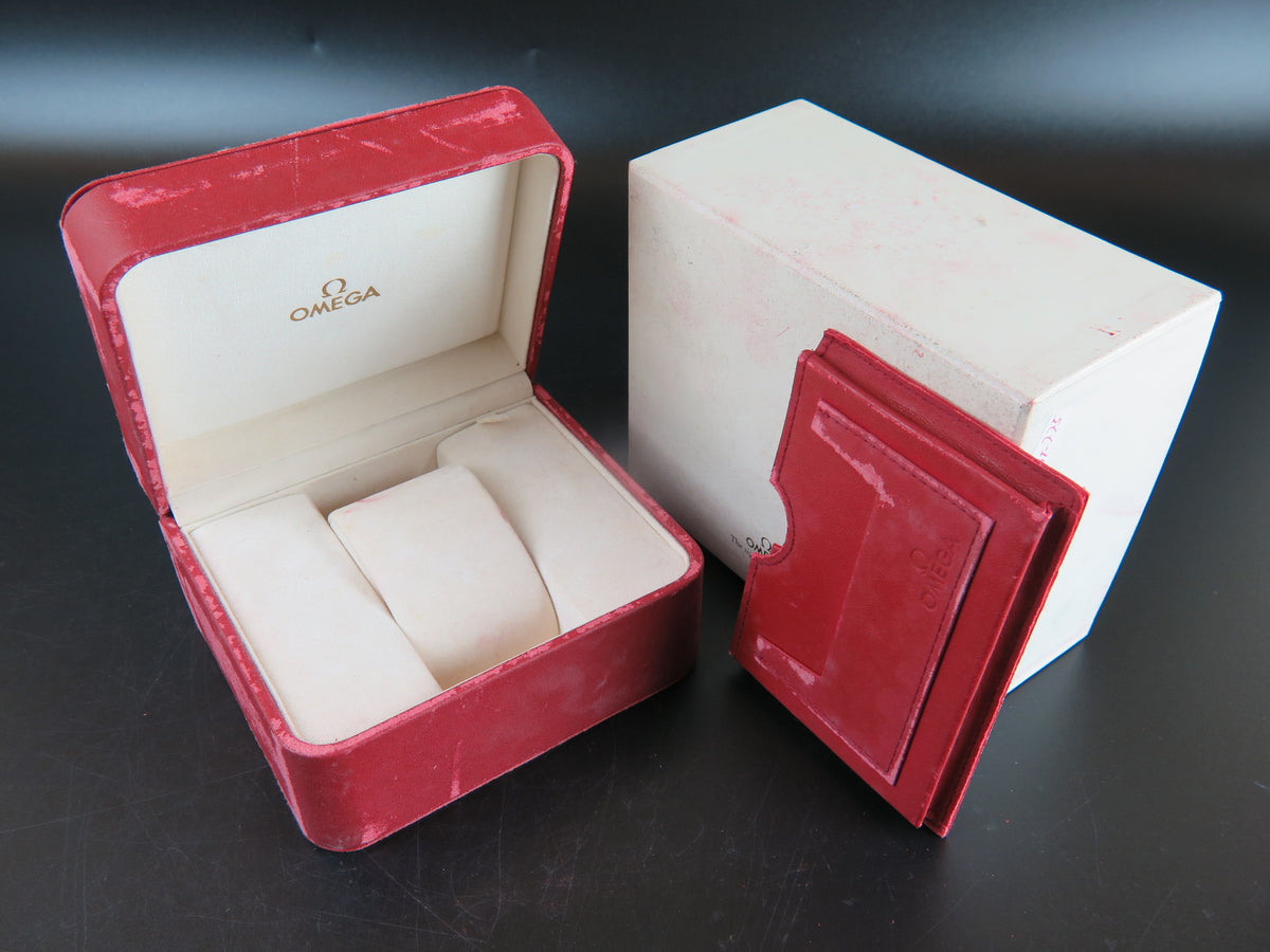 Omega Box Set With Cardholder (1)