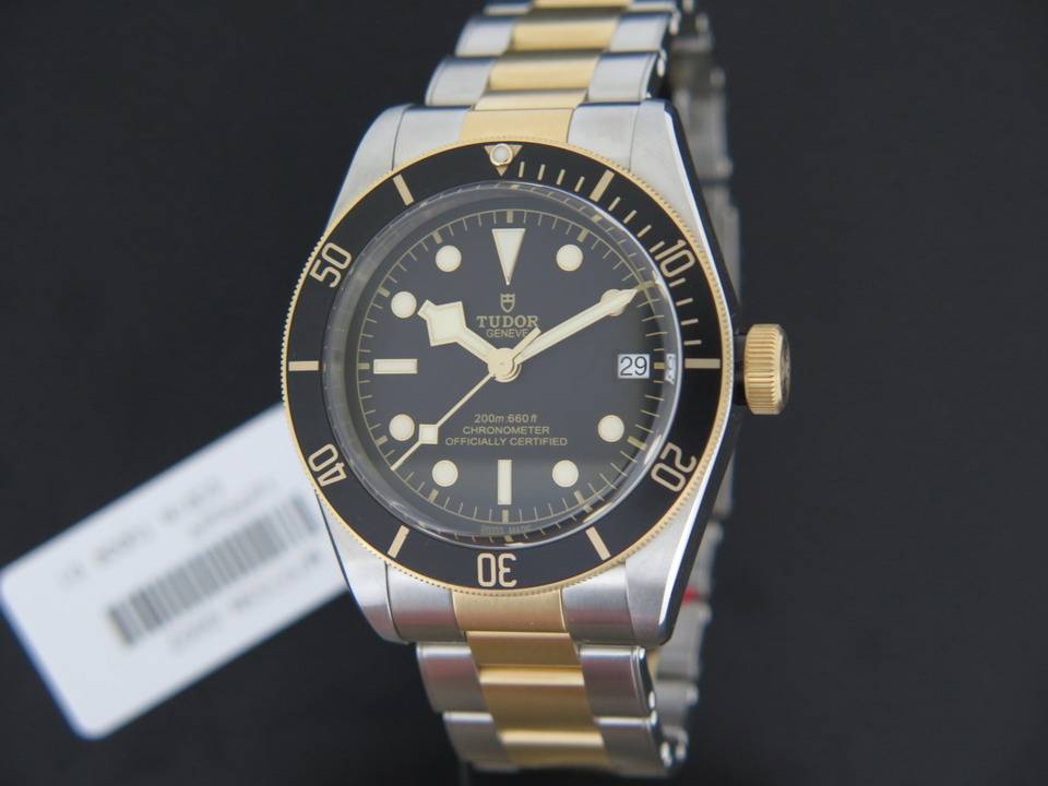 Tudor Heritage Black Bay 41 Gold / Steel NEW (1)