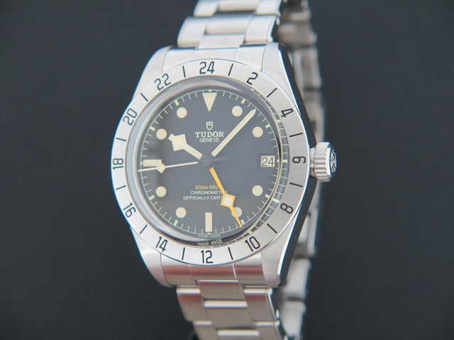Tudor Black Bay Pro