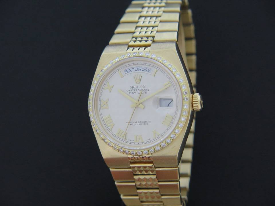 Rolex Oysterquartz Day-Date Pyramid Yellow Gold Diamonds 19038 (1)