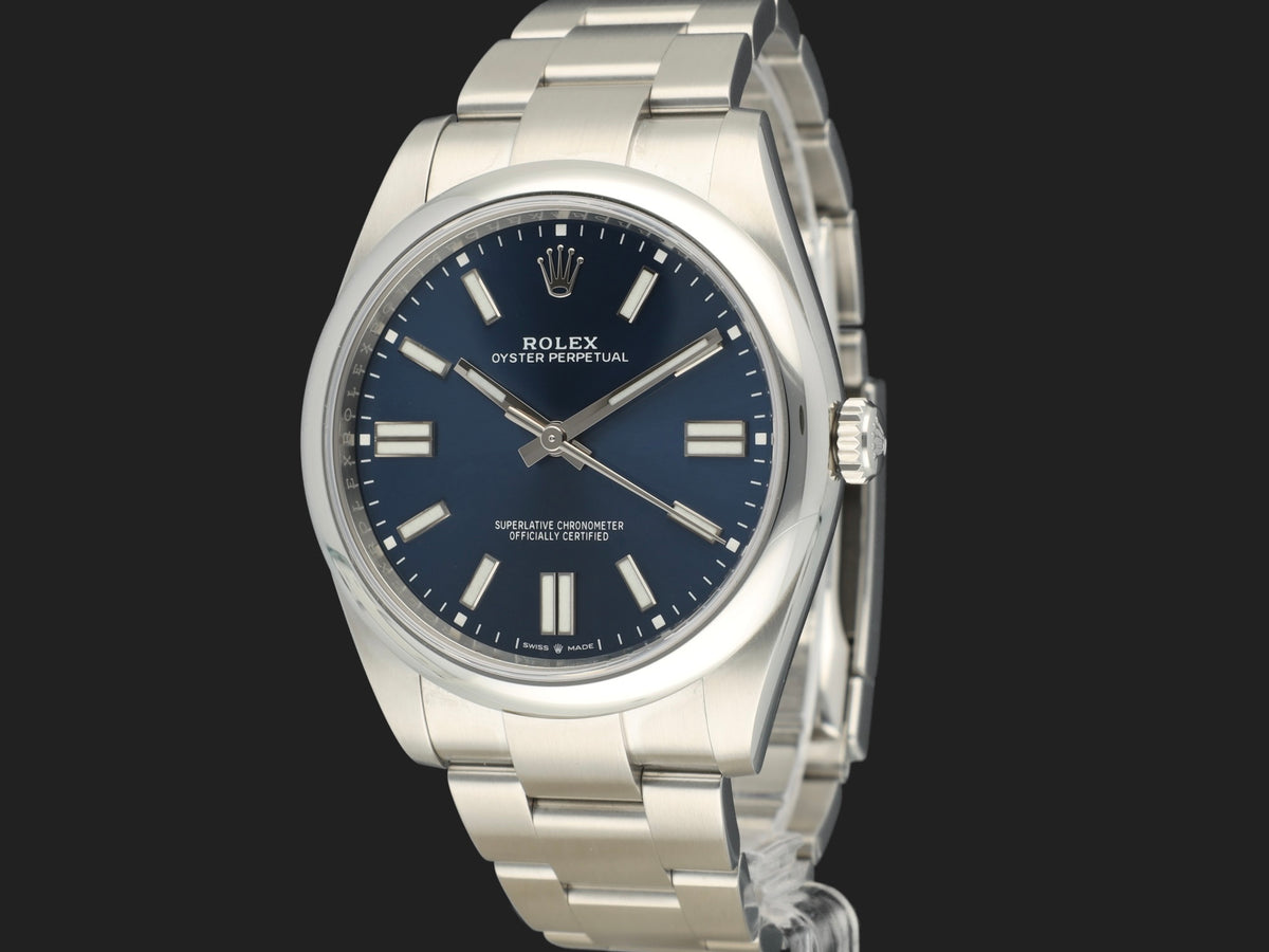 Rolex Oyster Perpetual 41 Blue Dial 124300  (1)