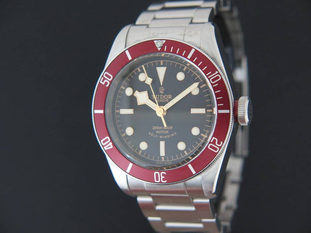 Tudor Heritage Black Bay