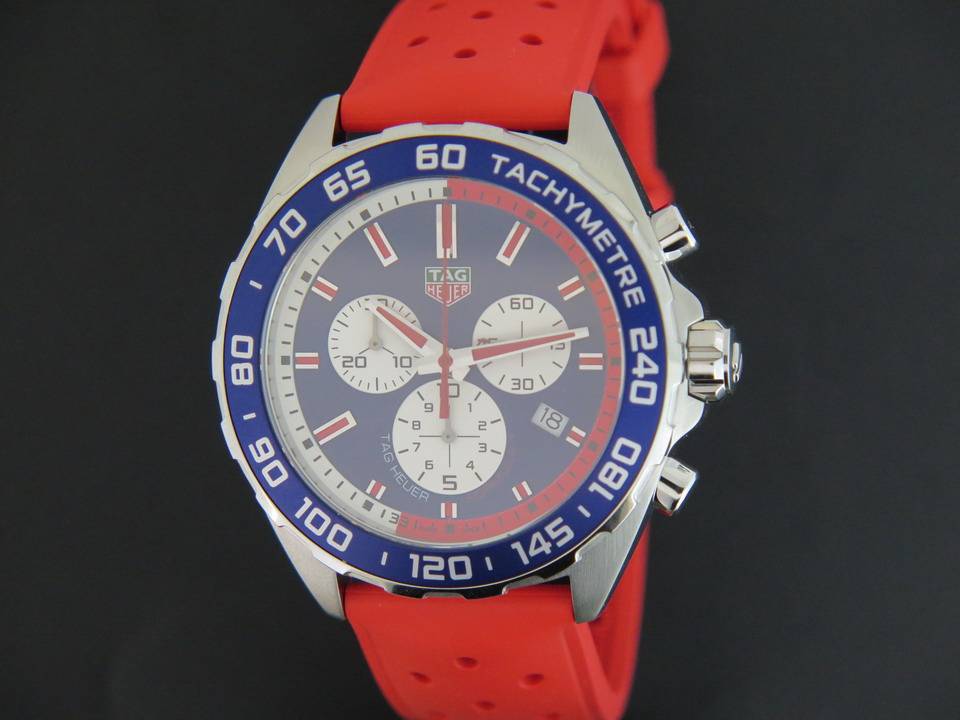 Tag Heuer Formula 1 Max Verstappen 2017 (1)