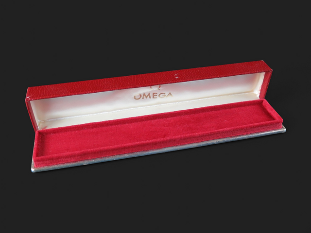 Omega Vintage Box