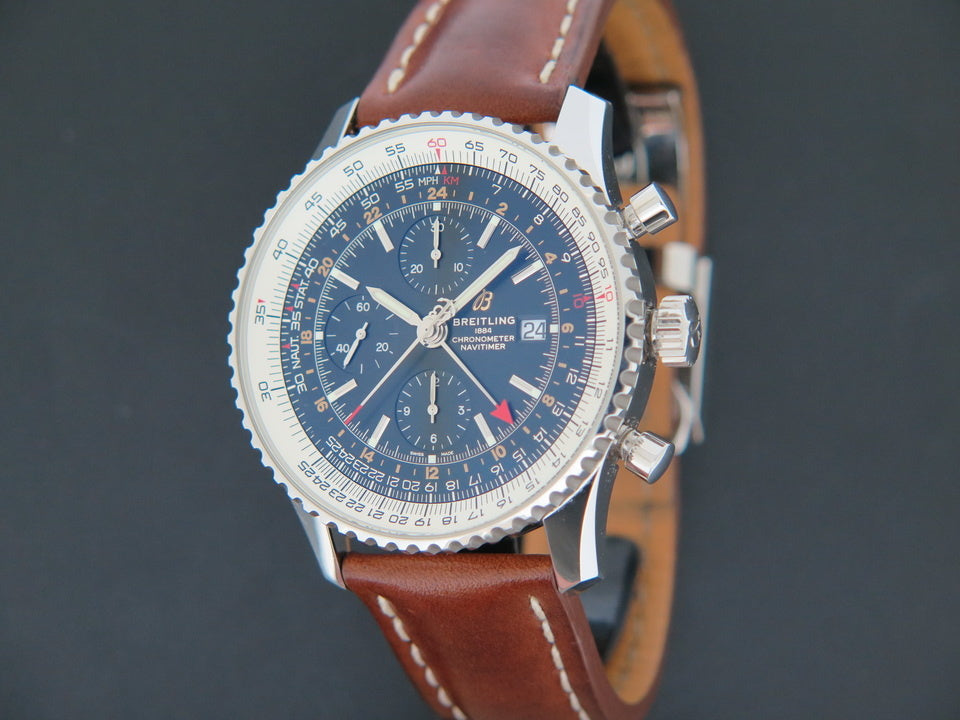 Breitling Navitimer World GMT A2432212 (1)