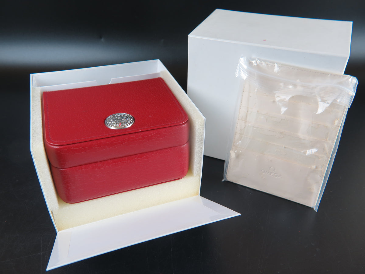 Omega Box Set with card holder (1)