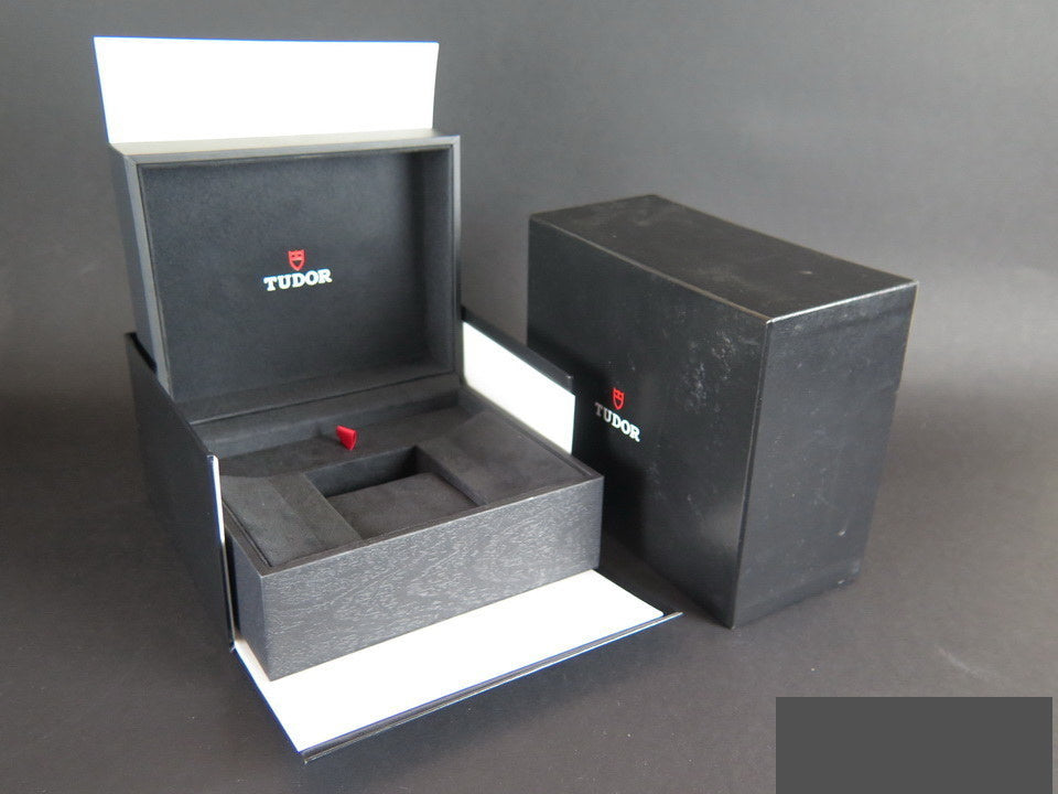 Tudor Box set (1)