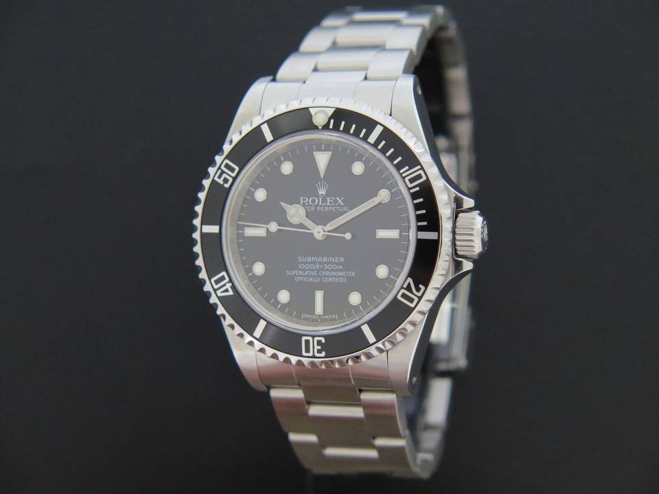 Rolex Oyster Perpetual Submariner No Date Four Lines (1)