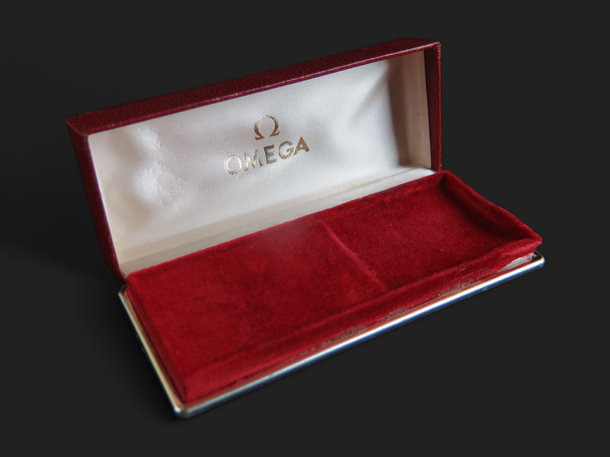 Omega Vintage Box     (1)