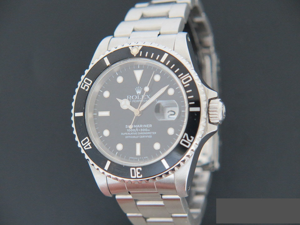 Rolex Submariner Date 16610 L-serie A13313161C1A1 (1)