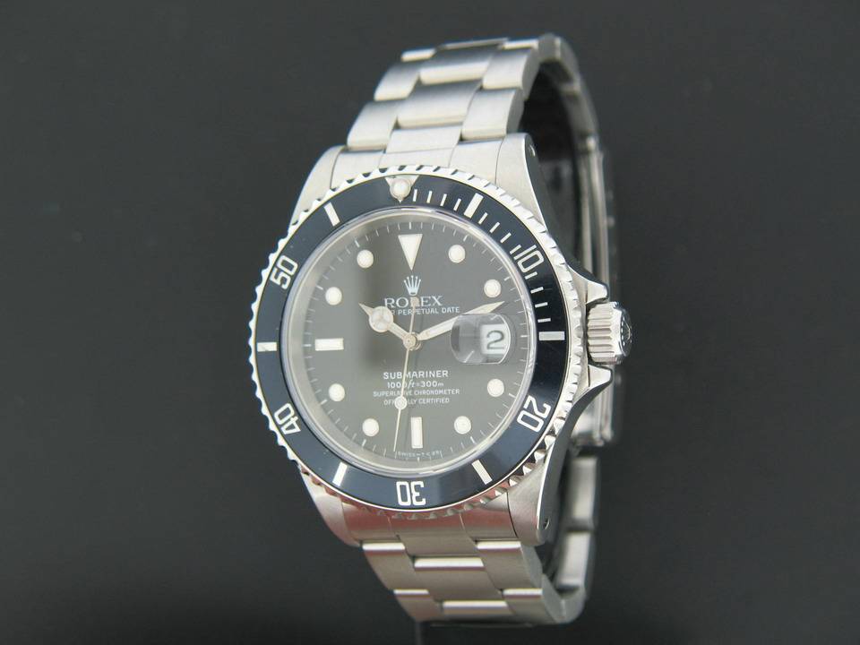 Rolex Oyster Perpetual Submariner Date (1)
