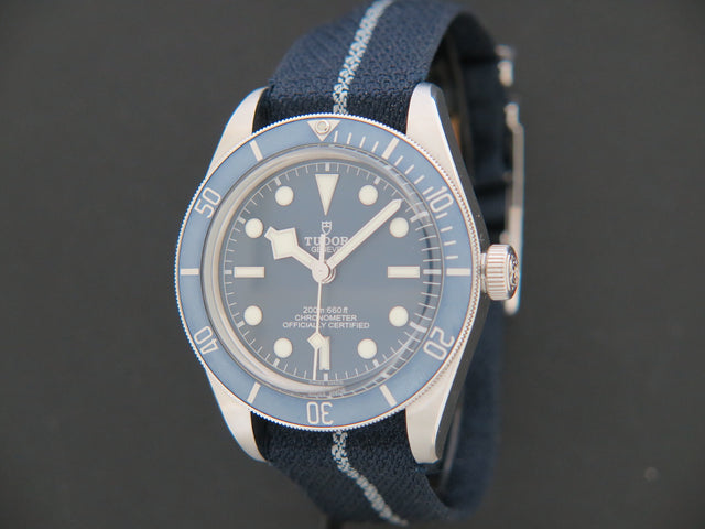 Tudor Heritage Black Bay Blue 58