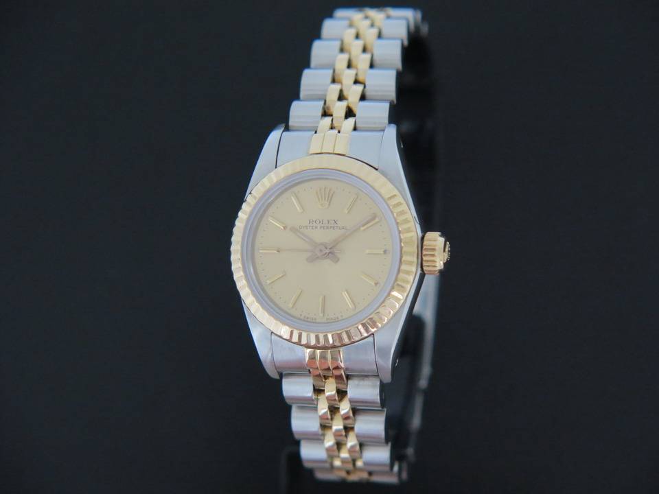 Rolex Oyster Perpetual Lady (1)