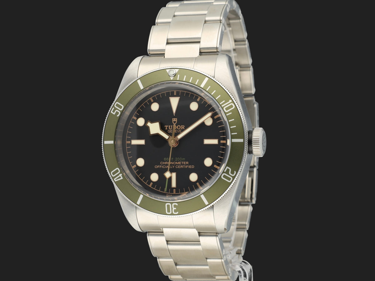 Tudor Heritage Black Bay Harrods 79230G NEW (1)