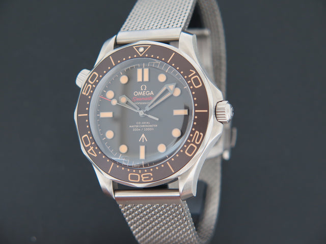 Omega Seamaster Diver 300M 007 Edition NEW