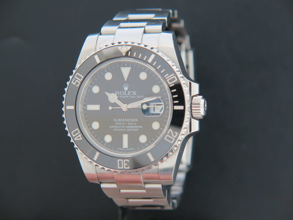 Rolex Submariner Date 116610LN     (1)