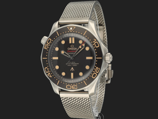 Omega Seamaster Diver 300M 007 Edition
