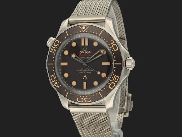 Omega Seamaster Diver 300M 007 Edition