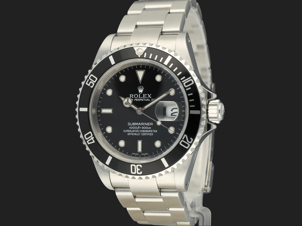 Rolex Submariner Date 16610 Y-Serial (1)