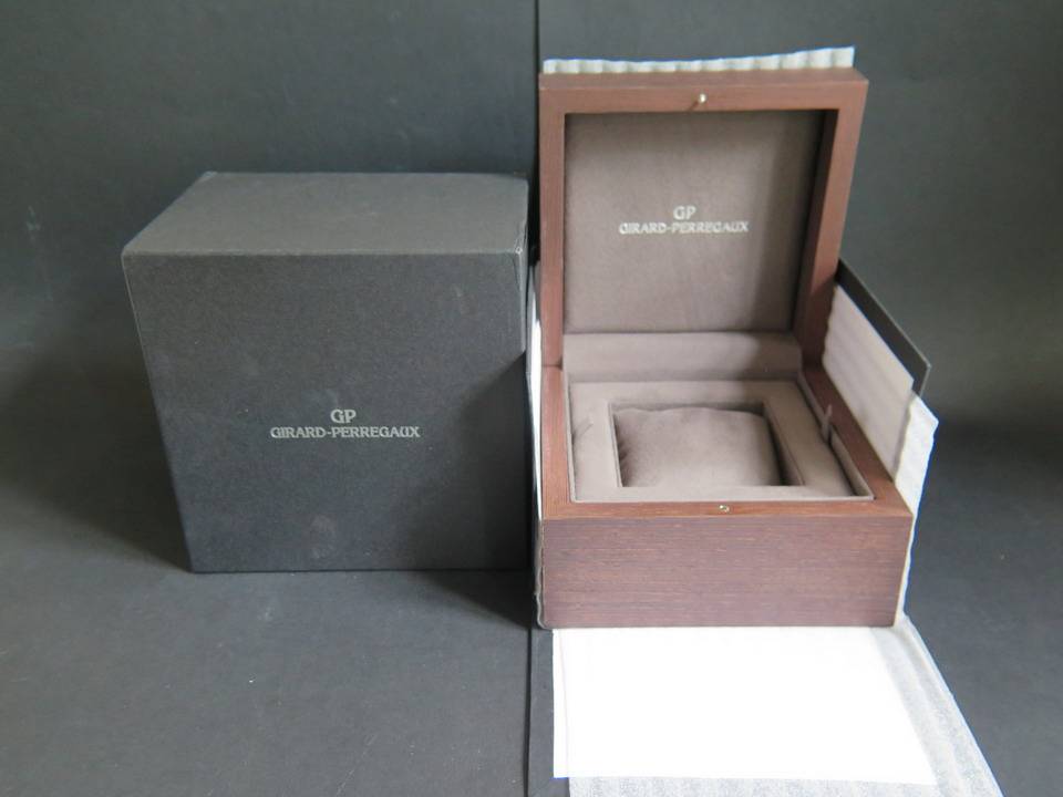 Girard-Perregaux Box (1)