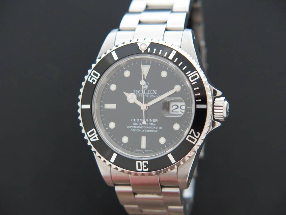 Rolex Submariner Date 16610 (1)