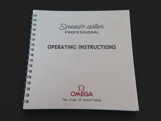 Omega Booklet Speedmaster Professional Chronograph cal.1666