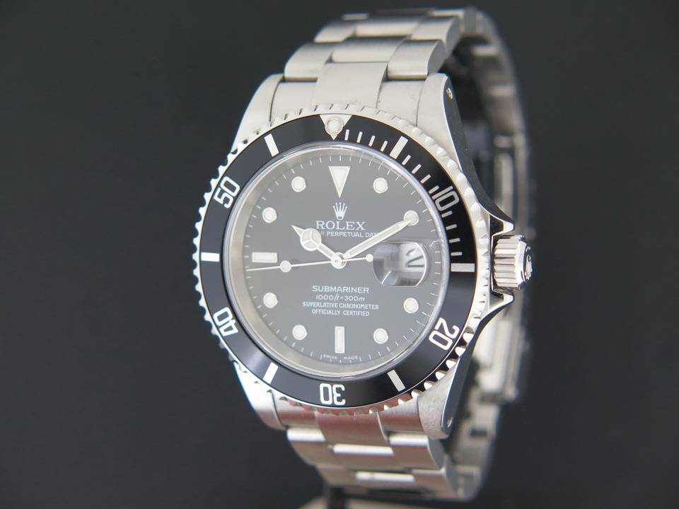Rolex Oyster Perpetual Submariner Date (1)