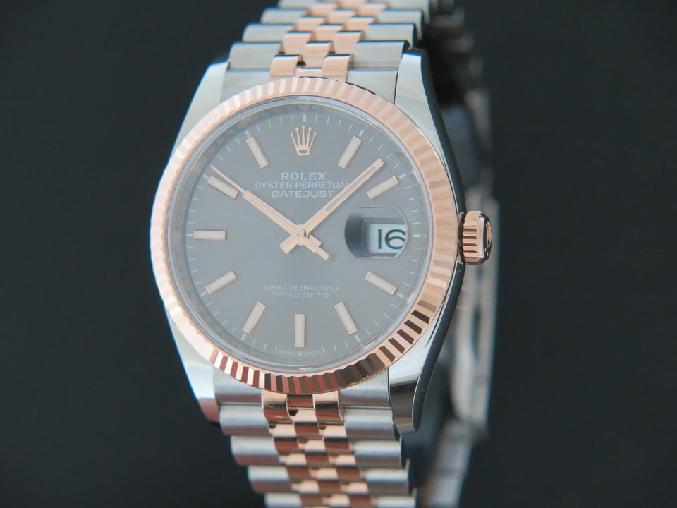 Rolex Datejust NEW 126231 Everose/Steel Dark Rhodium Dial  (1)