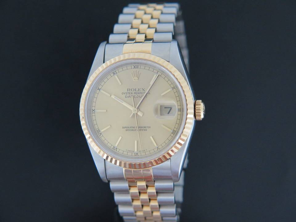 Rolex Oyster Perpetual Datejust (1)