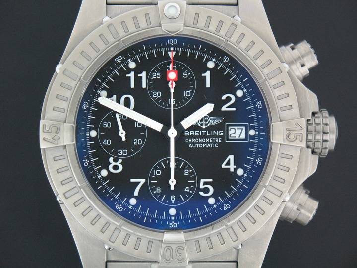 Breitling Chrono Avenger (1)