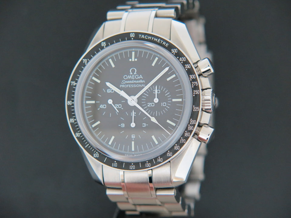 Omega Speedmaster Professional Moonwatch Sapphire (1)