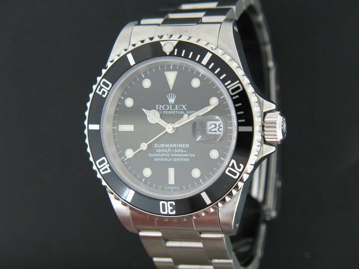 Rolex Oyster Perpetual Submariner Date (1)