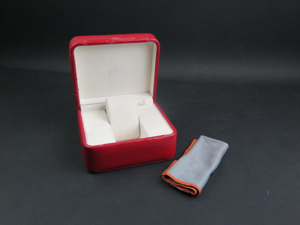 Omega Box en polijstdoek (1)
