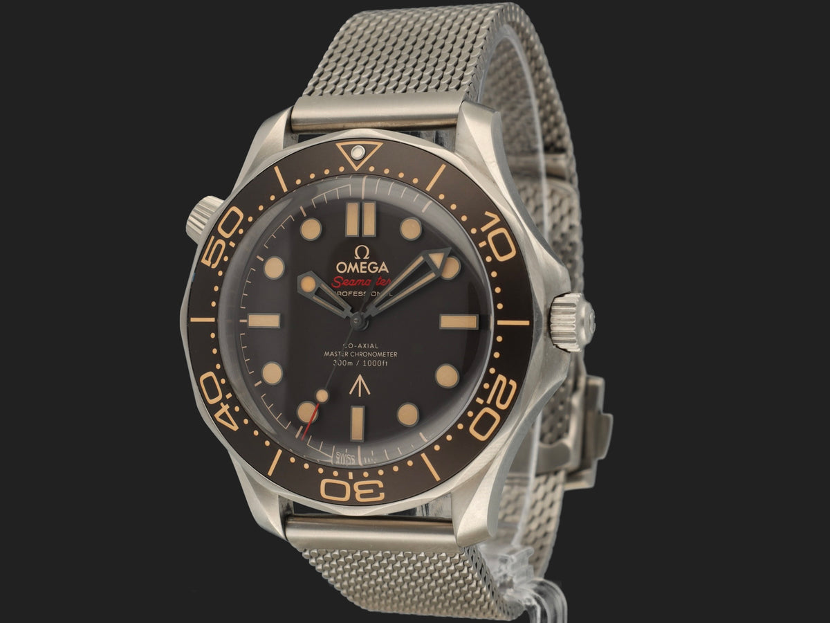 Omega Seamaster Diver 300M 007 Edition 210.90.42.20.01.001   (1)