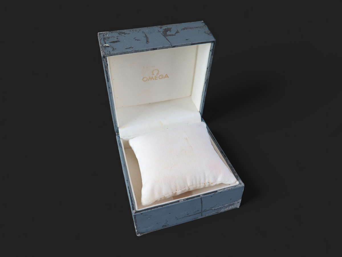 Omega Box  (1)