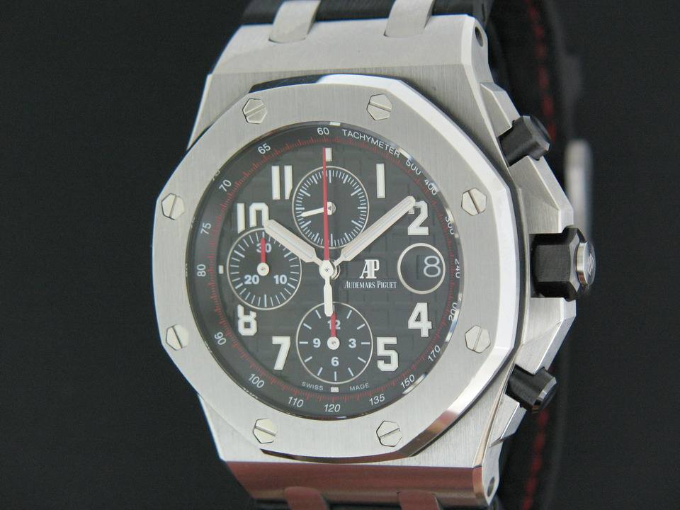 Audemars Piguet Royal Oak Offshore Red & Black  (1)