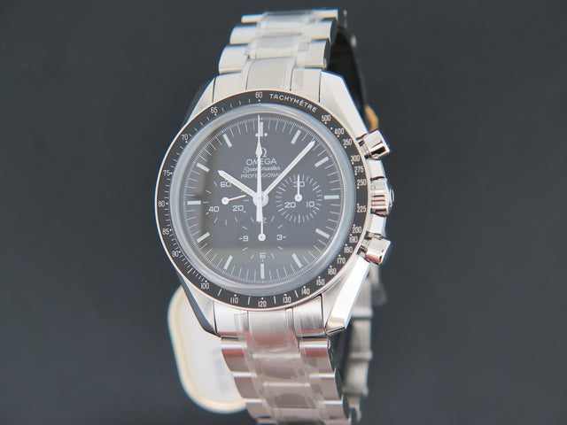 Omega Speedmaster Professional Moonwatch Sapphire NEW