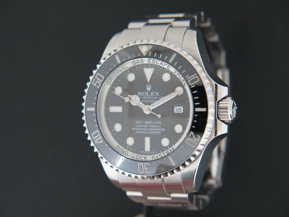 Rolex Oyster Perpetual Deepsea Sea-dweller (1)
