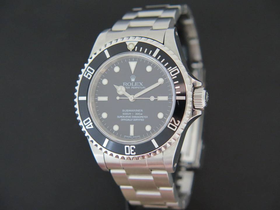 Rolex Oyster Perpetual Submariner No Date Four Lines (1)